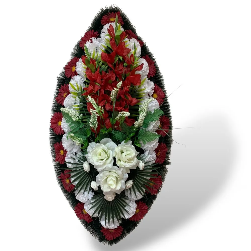 Венок на похороны артикул ВИЗ-026 – искусственные цветы, которые помогут выразить соболезнования. Доставка по городу, возможность оформления заказа онлайн по доступным ценам.