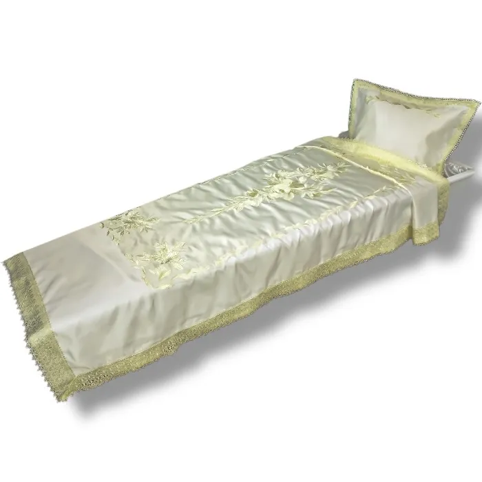 АРТ ПБ-5. Айвори. Комплект в гроб. Подушка+покрывало. Парча. Золото