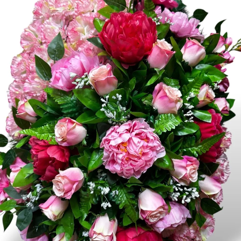 Ритуальный венок, венок на похороны, искусственные цветы, траурный венок, ритуальные принадлежности, венок для прощания, мемориальный венок, похоронные атрибуты, венки из искусственных цветов.