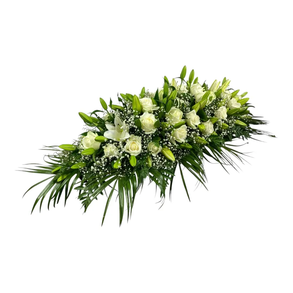 Траурная композиция, живые цветы на гроб, розы, лилии, гипсофила, ТК-015, ритуальные цветы, траурные букеты, цветы для прощания.