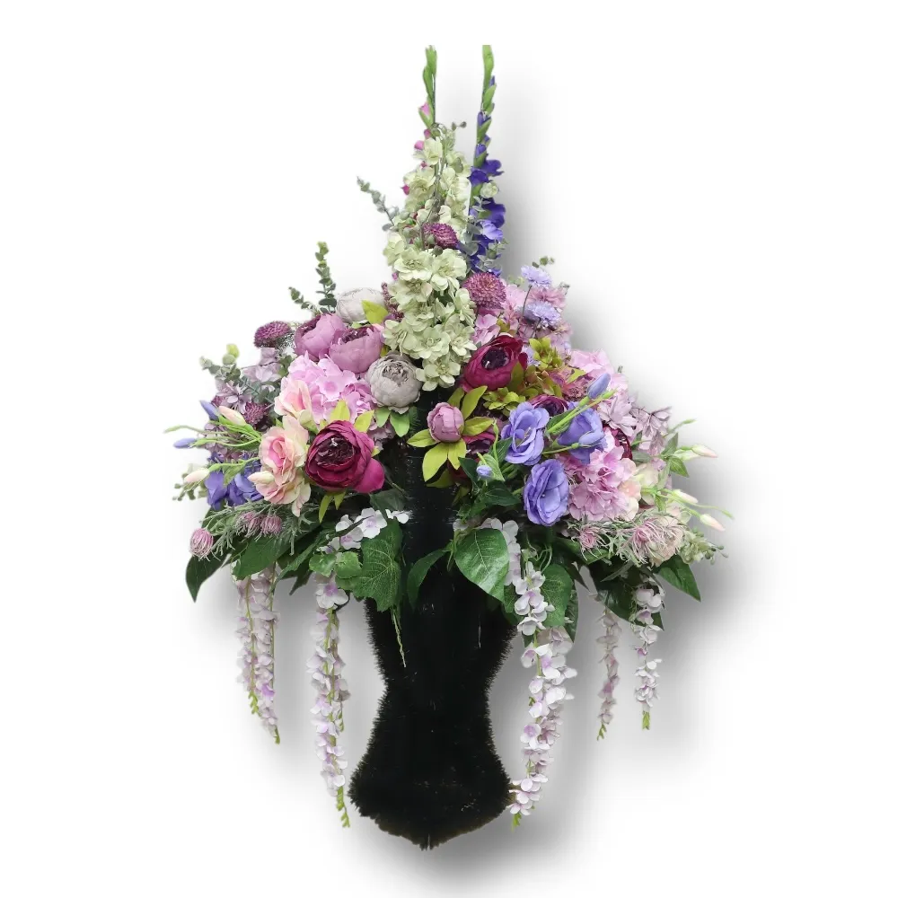 корзина из искусственных цветов, корзина на похороны, ритуальная корзина, цветы на похороны, искусственные цветы, траурная корзина, ритуальные товары, похоронные атрибуты, корзина премиум, артикул КИ-053.