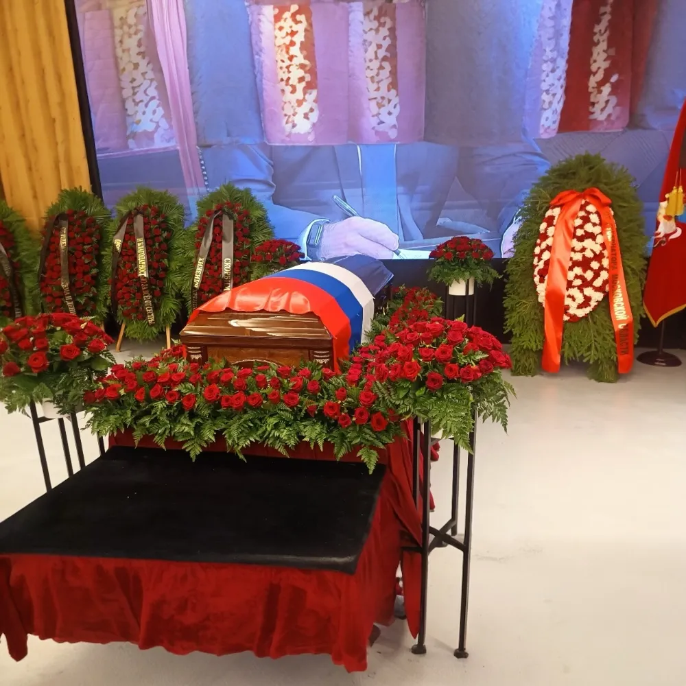 венки купить, венки на похороны, венки недорого, венки с доставкой, венки в Москве, траурные венки, венковая продукция, заказать венок, венки оптом, венки на могилу, искусственные венки, похоронные венки