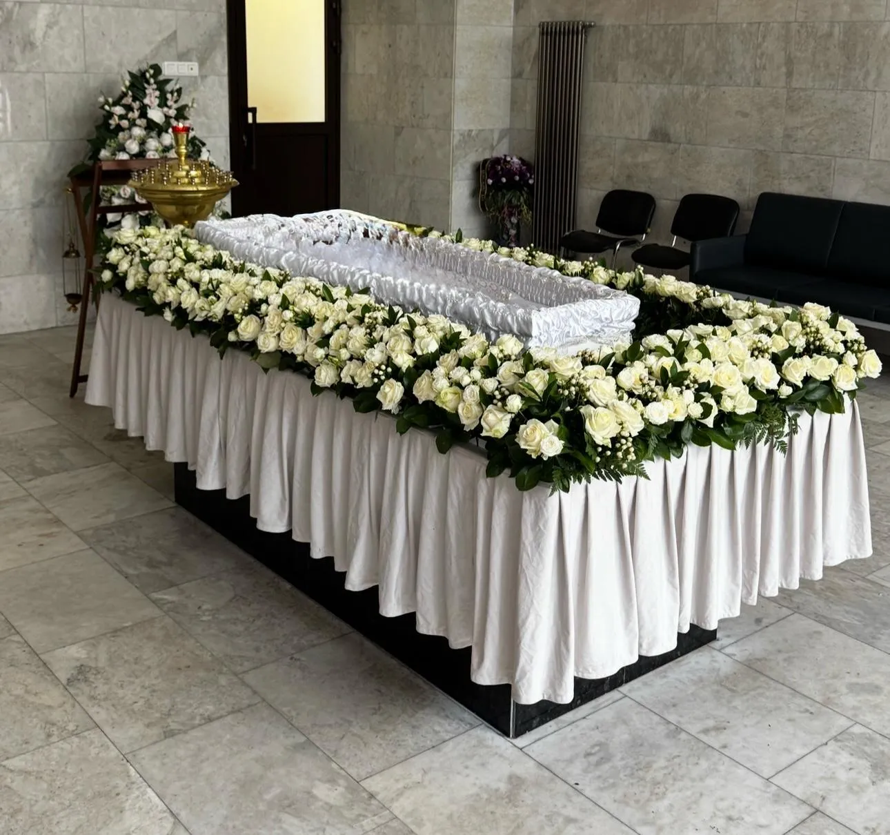 венки купить, венки на похороны, венки недорого, венки с доставкой, венки в Москве, траурные венки, венковая продукция, заказать венок, венки оптом, венки на могилу, искусственные венки, похоронные венки