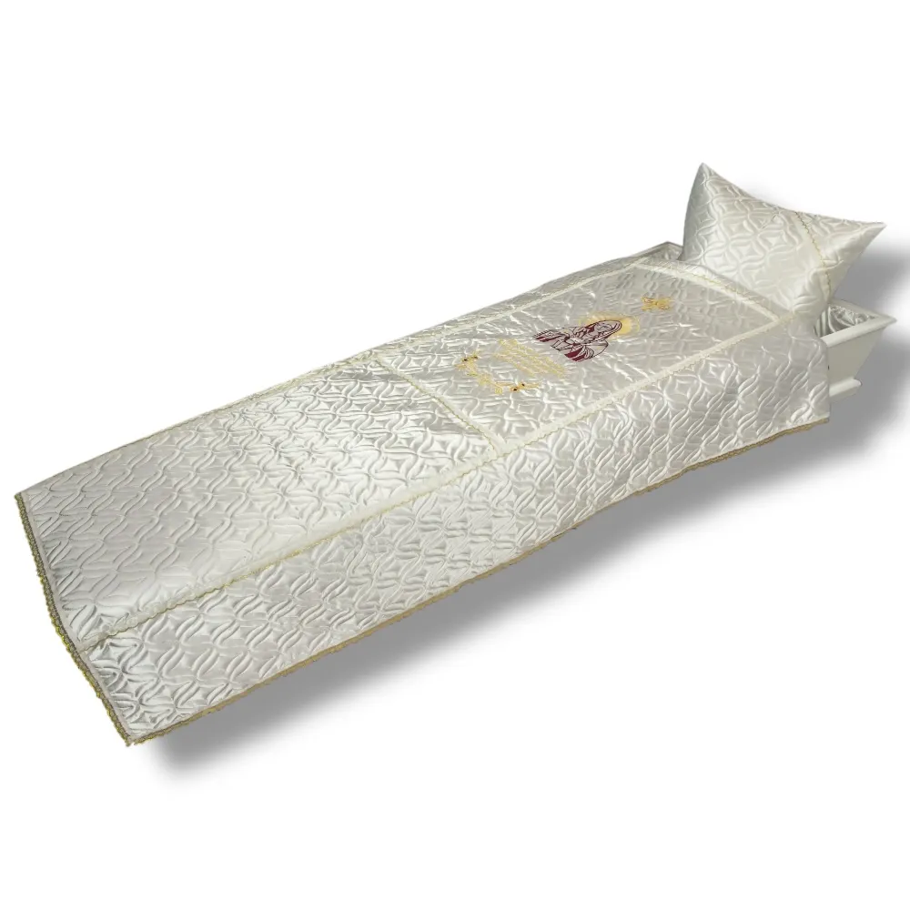 ритуальные комплекты, комплект в гроб, атласные покрывала, вышитые наволочки, ритуальная атрибутика, похоронная атрибутика, ритуальные принадлежности, ритуальное оформление, ритуальные ткани, ритуальные аксессуары.