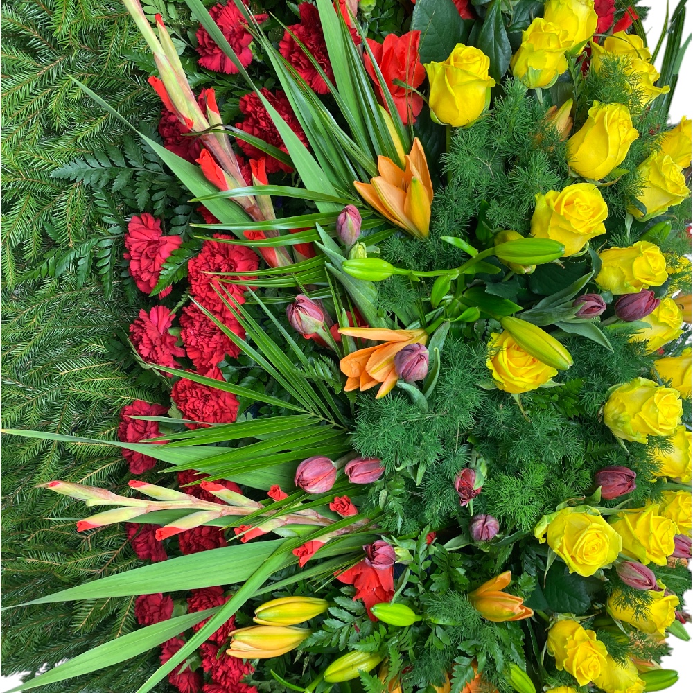 венок на похороны, живые цветы венок, траурный венок, венок из тюльпанов, венок из роз, венок из гладиолусов, венок из лилий, Арт. ВЖ-015.