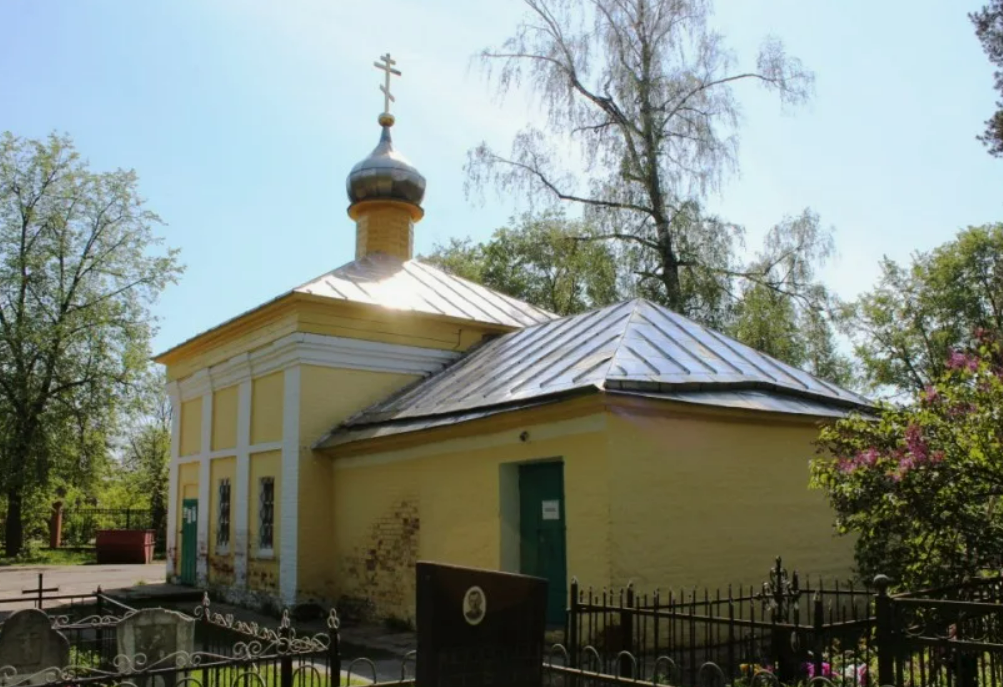 Старое Истринское кладбище / Комплекс услуг, копка могилы, захоронение