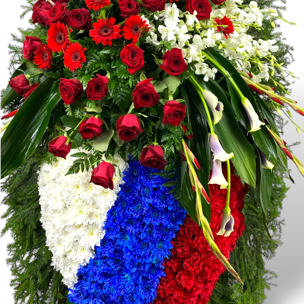 венок на похороны, венок из живых цветов, траурный венок, гербера, розы, калы, орхидеи, гвоздики, цветы на похороны, ритуальные цветы, венок триколор, патриотический венок. 