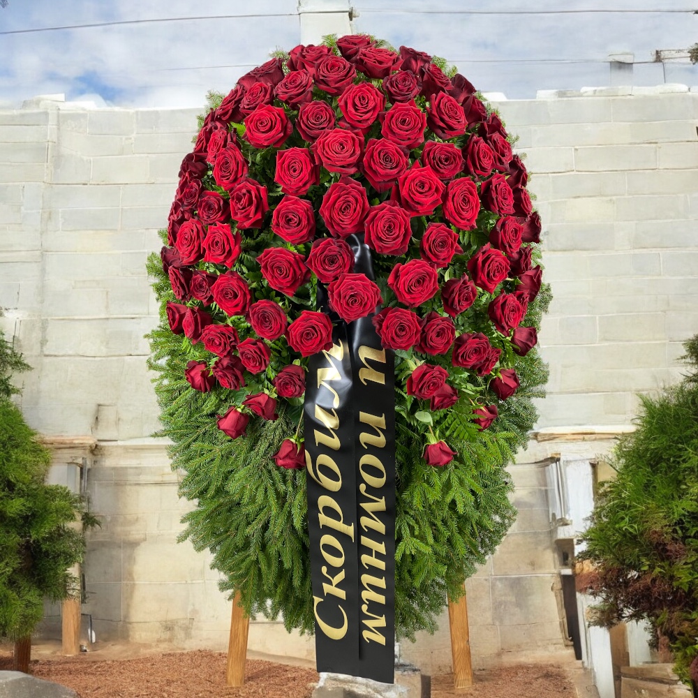 траурные венки, венок из красных роз, венок на похороны, живые цветы на похороны, RED NAOMI розы, артикул ВЖ-001.