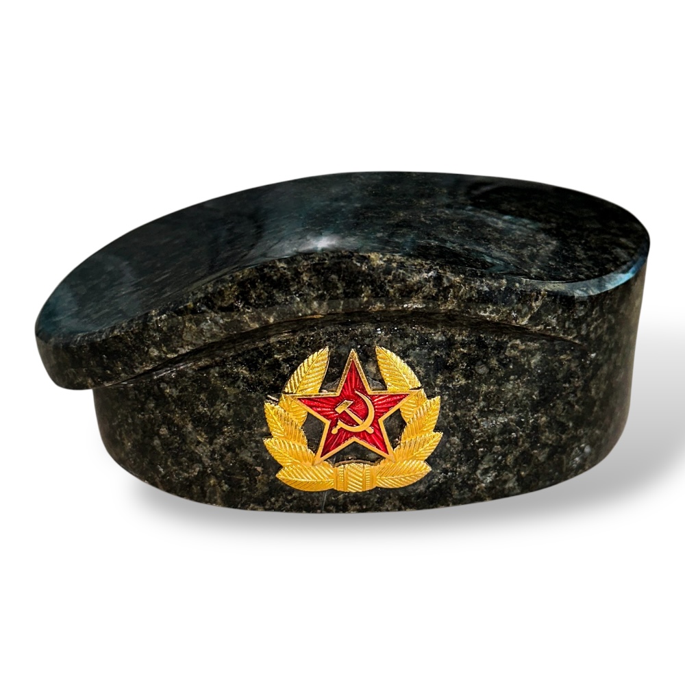 Арт. БГ-003 Берета гранитная на памятник Балтик Грин гранит