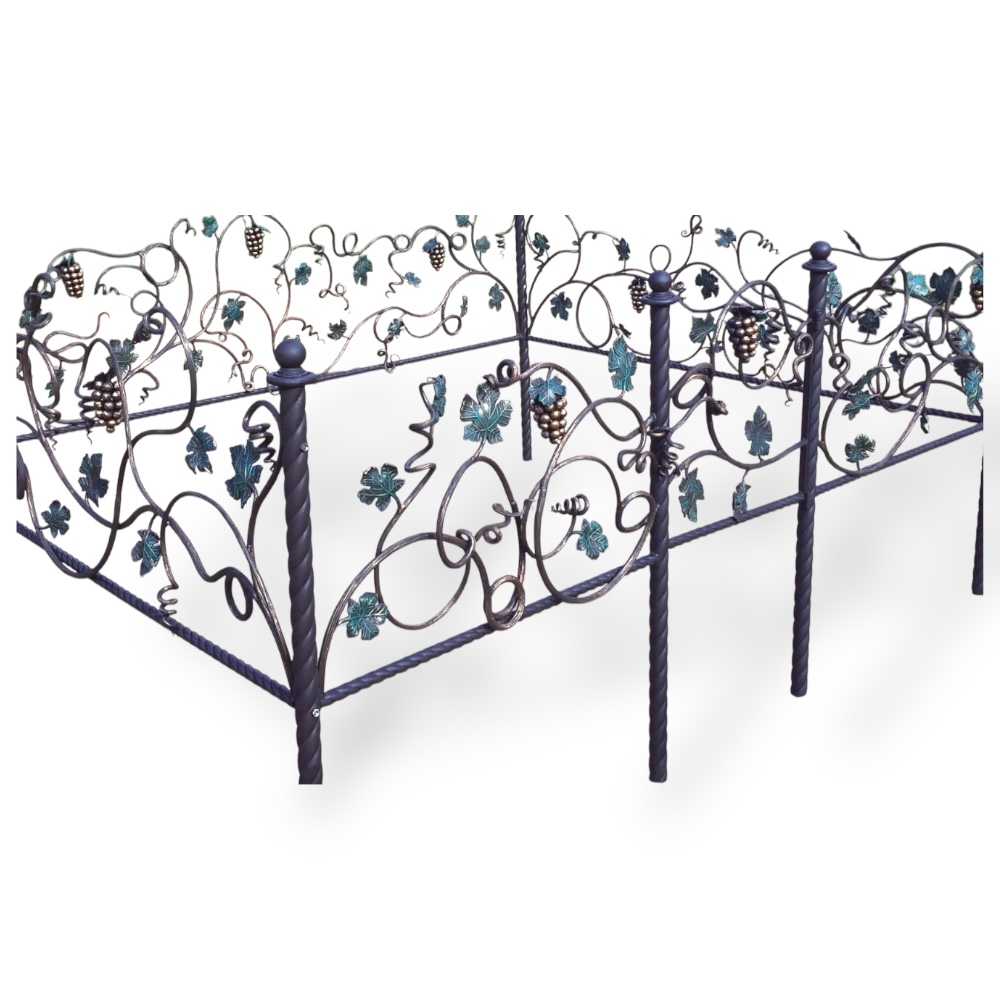 Арт. КО-053 Кованная ограда на могилу Виноградная лоза 1.8*2.0 м. Hammerite