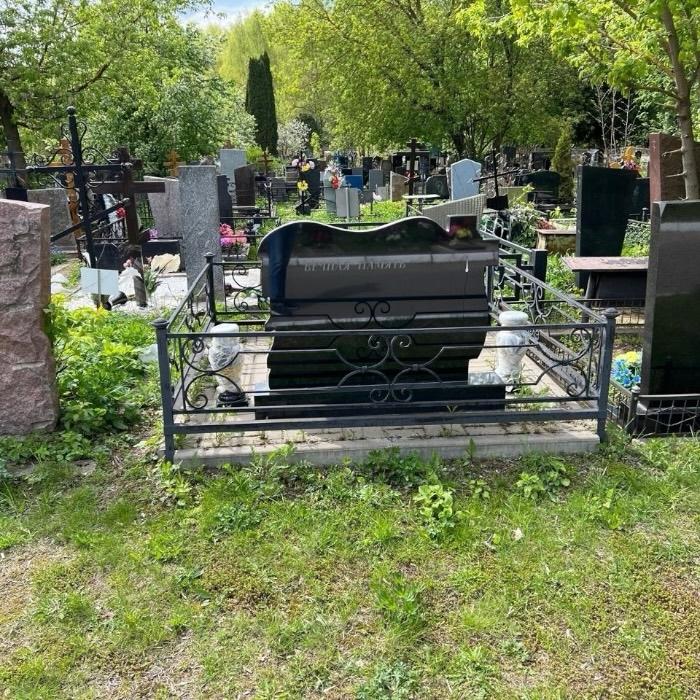 Ключевые слова: Машкинское кладбище, комплекс ритуальных услуг, копка могил, услуги захоронения, ритуальные услуги Москва.