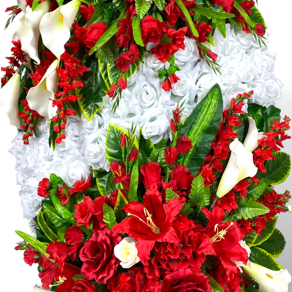 Ритуальный венок, венок на похороны, искусственные цветы, траурный венок, ритуальные принадлежности, венок для прощания, мемориальный венок, похоронные атрибуты, венки из искусственных цветов.