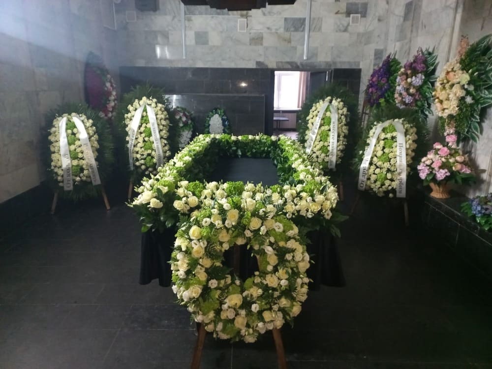 венки купить, венки на похороны, венки недорого, венки с доставкой, венки в Москве, траурные венки, венковая продукция, заказать венок, венки оптом, венки на могилу, искусственные венки, похоронные венки