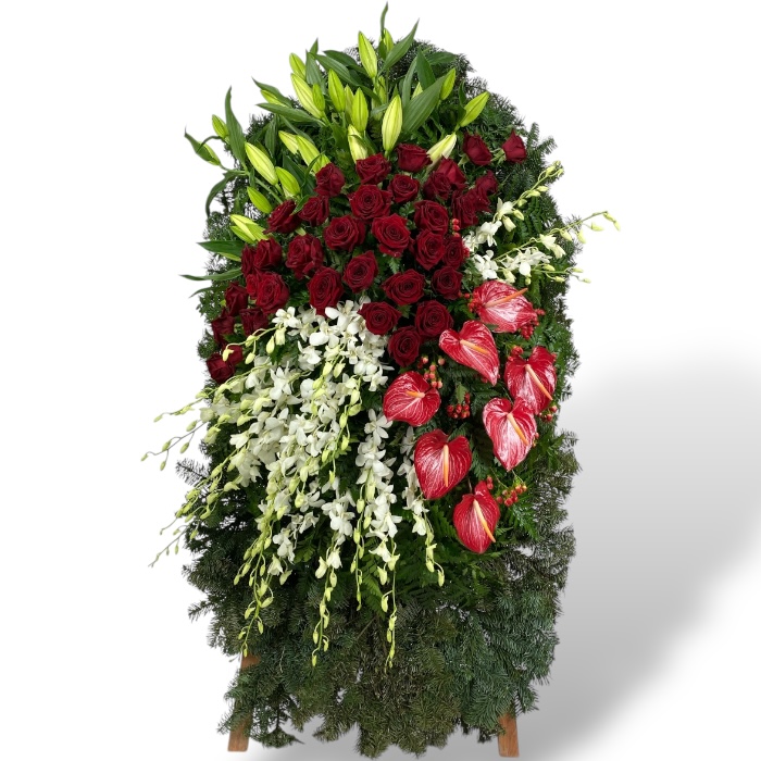 Подборка траурных венков из живых цветов