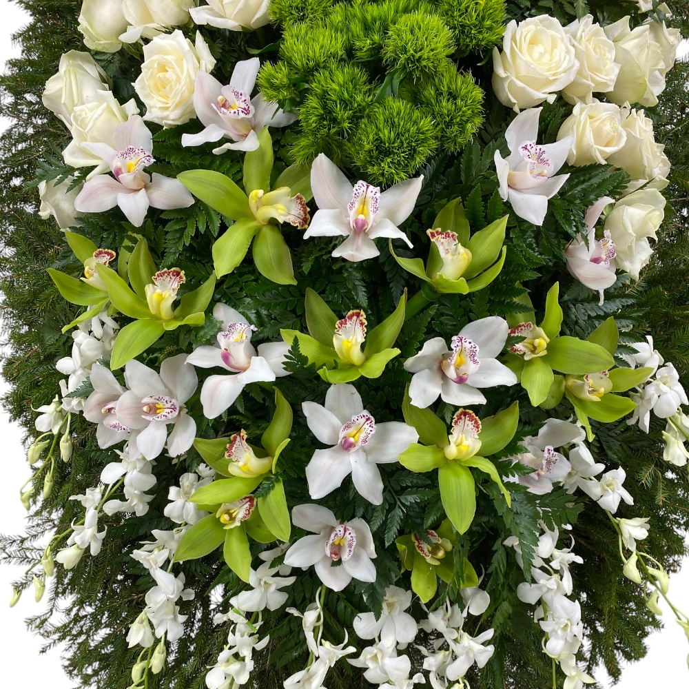 венок из живых цветов, венок на похороны, белые розы, орхидеи, траурный венок, цветы на похороны, ритуальные цветы, венок артикул ВЖ-031