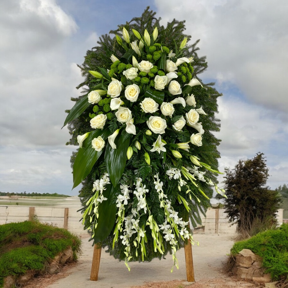 венок на похороны, венок из живых цветов, траурный венок, цветы на похороны, орхидеи, лилии, калы, хризантемы, розы.