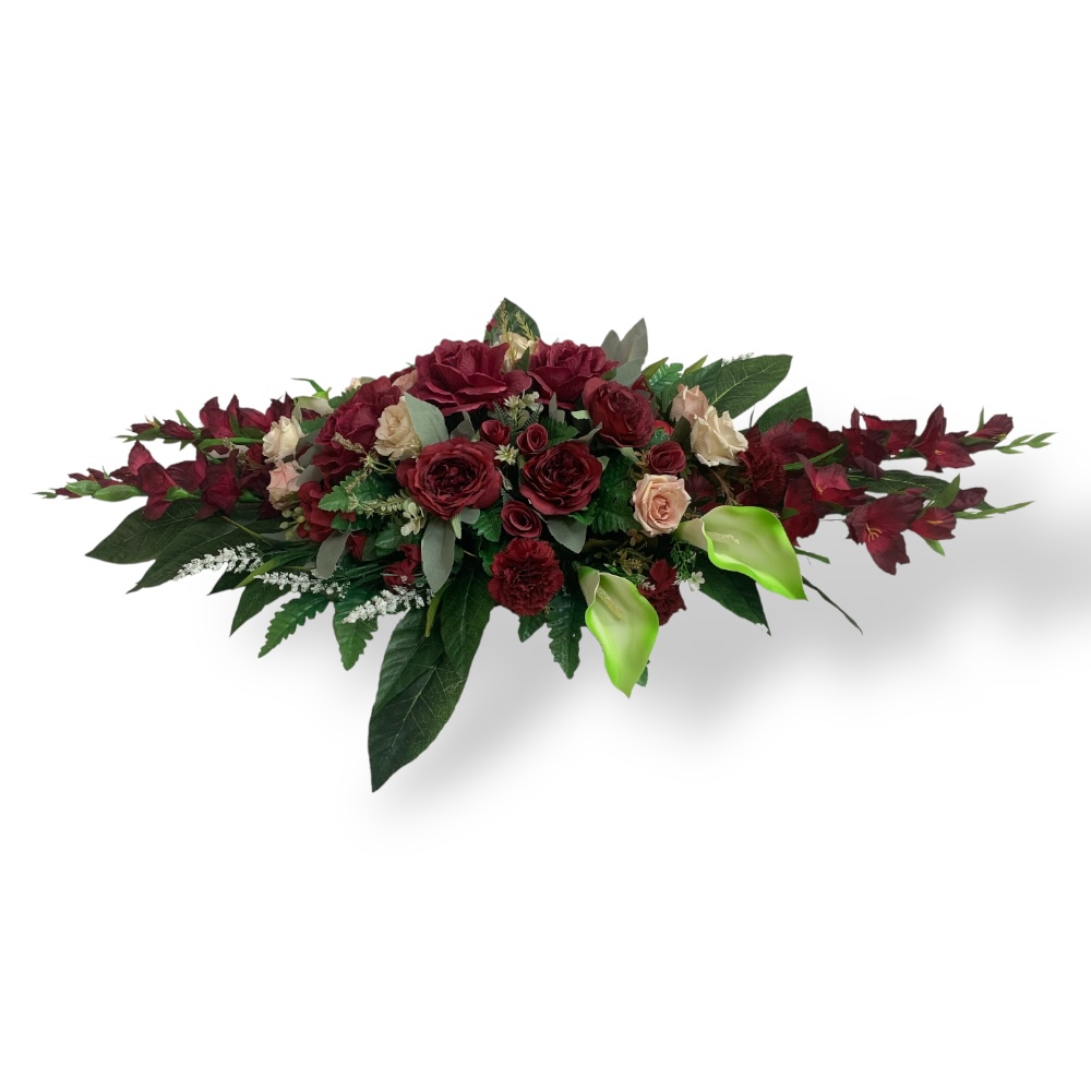 Композиция на гроб, искусственные цветы, ритуальные изделия, венок на гроб, похоронные атрибуты, декор для траурной церемонии, цветочные композиции, ритуальная флористика, премиум класс, артикул ИК-001.