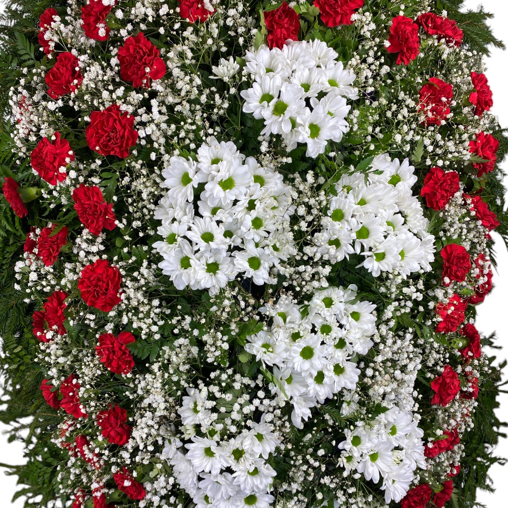 венок на похороны, венок из живых цветов, хризантемы, гвоздики, гипсофила, ритуальные цветы, траурные цветы, похоронные атрибуты, венок артикул ВЖ-016.