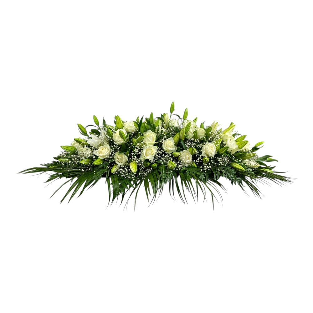 Траурная композиция, живые цветы на гроб, розы, лилии, гипсофила, ТК-015, ритуальные цветы, траурные букеты, цветы для прощания.